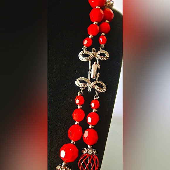 VENDOME 2 STRAND NECKLACE & EARRINGS RED SILVER VINTAGE CRYSTAL - Picture 5 of 10